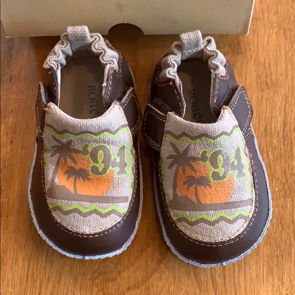 Robeez by Stride Rite “Gnarly Dude” 3-6 mo size 2